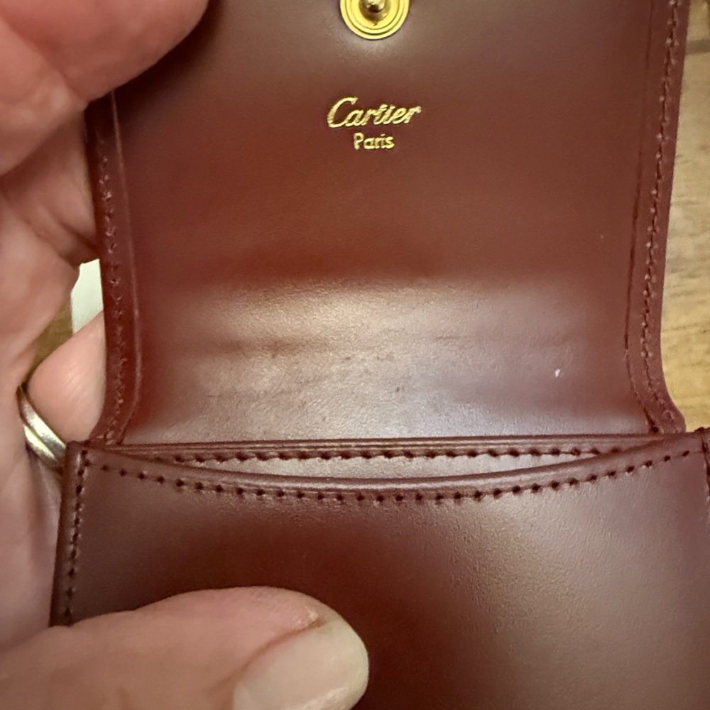 EUC Must de Cartier Women's Deep Red Leather coin pouch - Picture 7 of 12